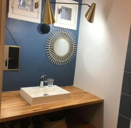 Magnifique Avec Jardin Clos A 5 Min Des Plages A Pied